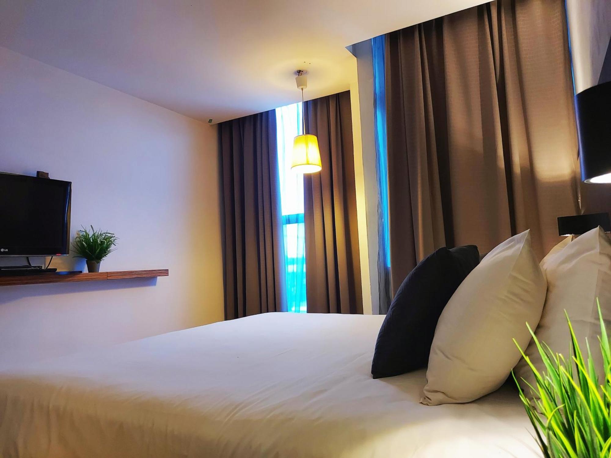 เดอะ เลเวอเรจ บิสิเนส โฮเทล  Hotel อลอร์สตาร์ ภายนอก รูปภาพ