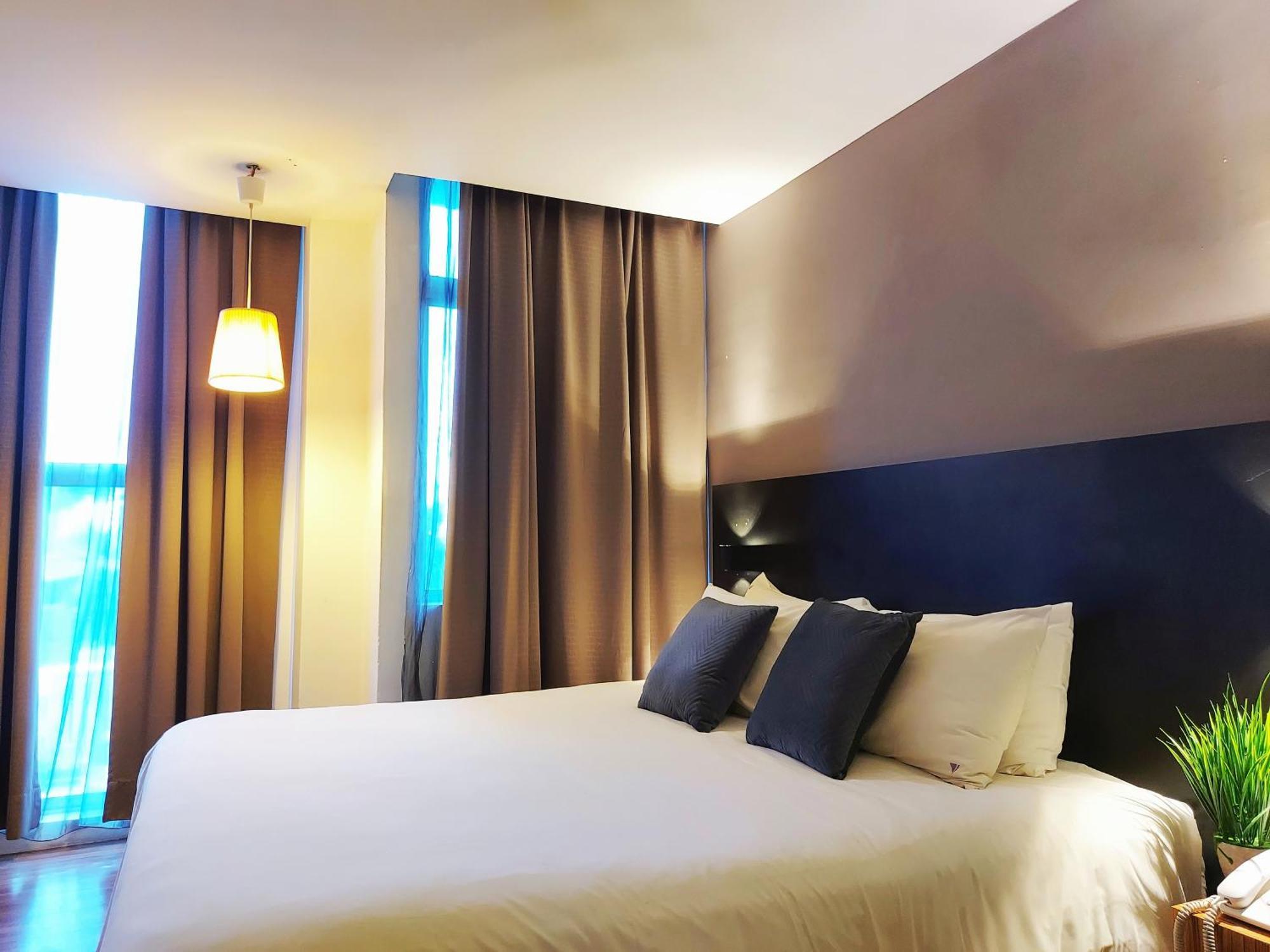 เดอะ เลเวอเรจ บิสิเนส โฮเทล  Hotel อลอร์สตาร์ ภายนอก รูปภาพ
